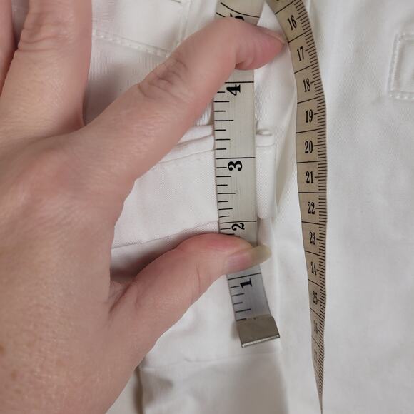 Vineyard Vines white cuffed cotton shorts Size 2 preppy resort clean girl - Picture 7 of 7